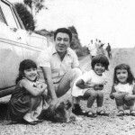 Maurício de Souza, em 1964, com as filhas Maria Angela, Mônica e Magali.