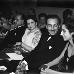 Walt Disney com sua esposa Lillian e o presidente Getúlio Vargas com sua esposa, Darcy, no lançamento do filme Fantasia, no Rio de Janeiro, em agosto de 1941.