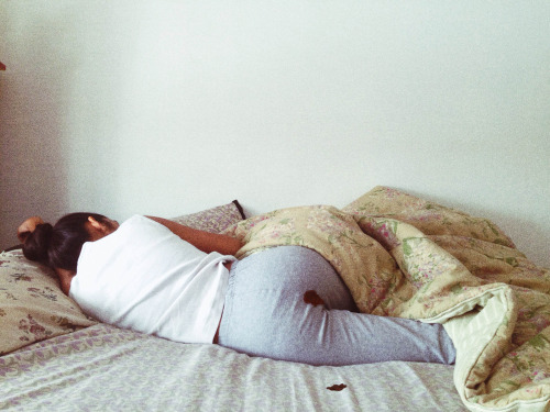 Instagram censura foto com garota menstruada