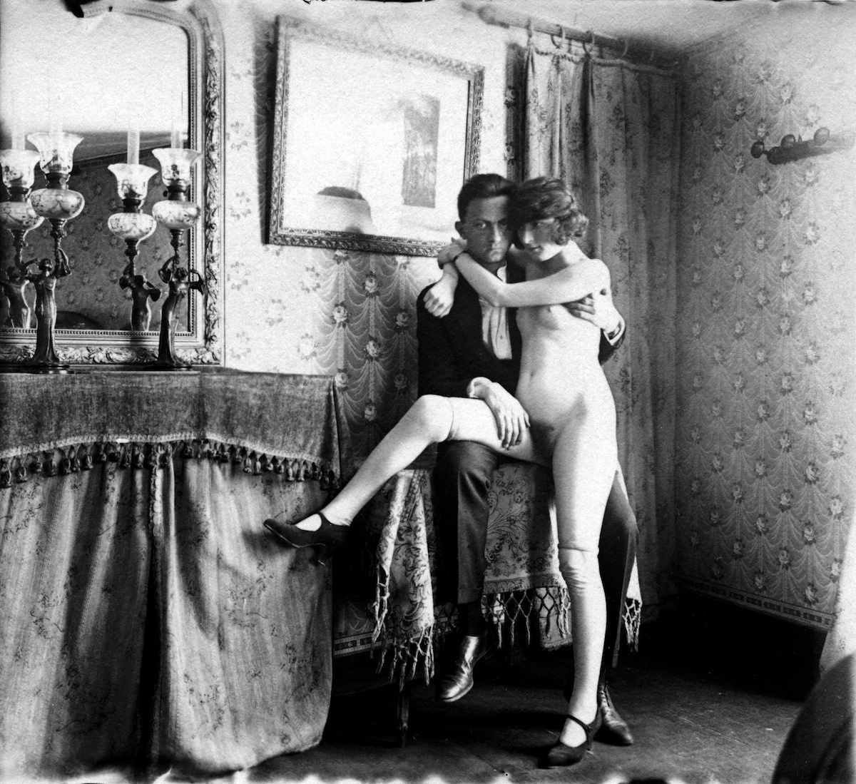 the-life-of-1930s-parisian-prostitutes-440-body-image-1424802157